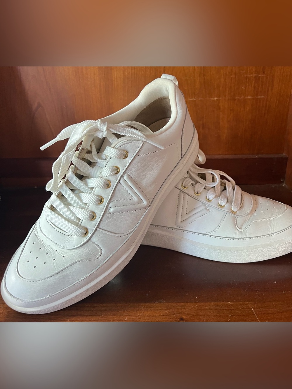 Vionic Elise women's white leather sneakers 8.5
